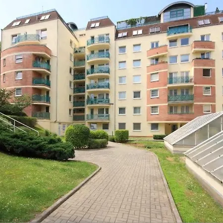 Gorgeous V Kapslovne Apartment *